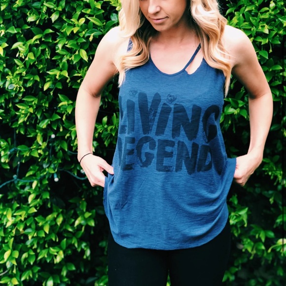 Living Legend 💀 Tank - Picture 1 of 2